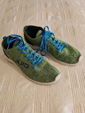 Liuid Knit Green Athletic Sneakers with Blue Laces